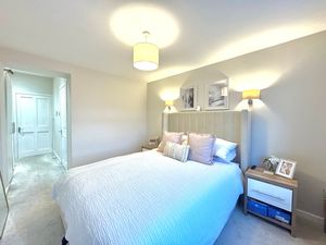 Photo 17- click for photo gallery